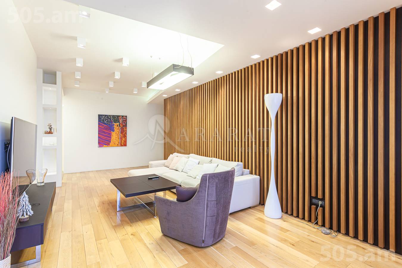 4 սենյականոց բնակարան  Վարդանանց փող, Կենտրոն Երևան, 146807