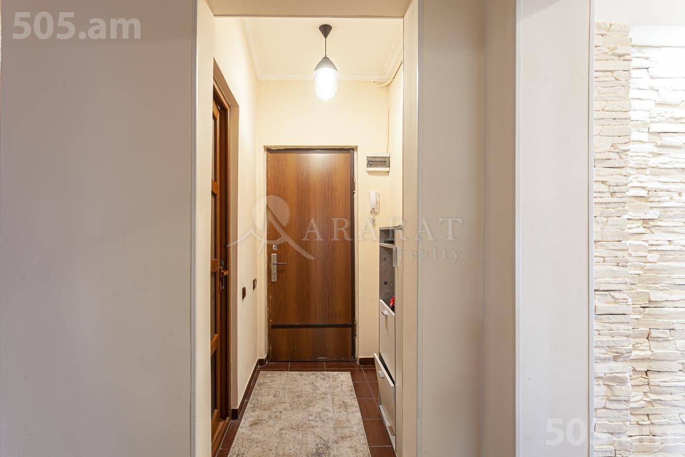 2 սենյականոց բնակարան  Լենինգրադյան փ, Մալաթիա-Սեբաստիա Երևան, 154850