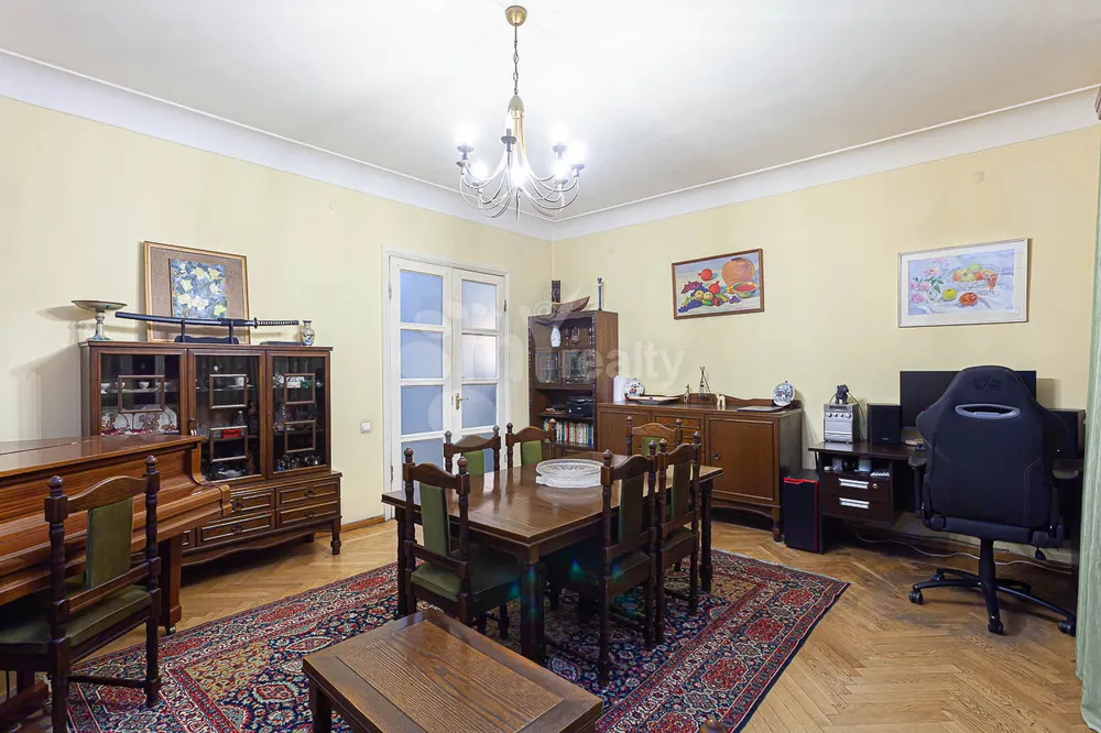 bnakaran/4-senyakanoc/Zarobyan+St/Center/Yerevan