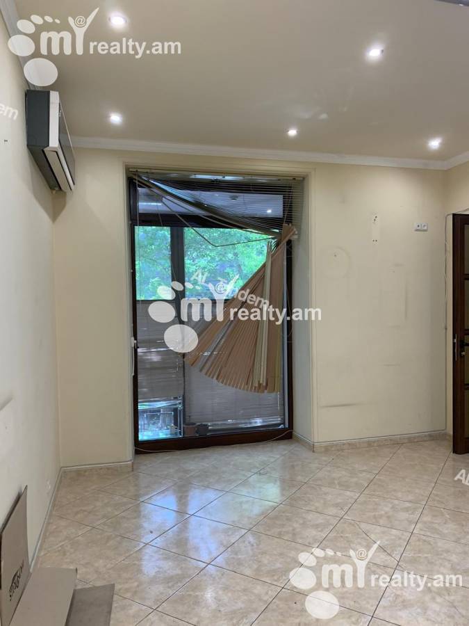 Commercial for rent خیابان کومیتاس, عربگیر ایروان, 156504