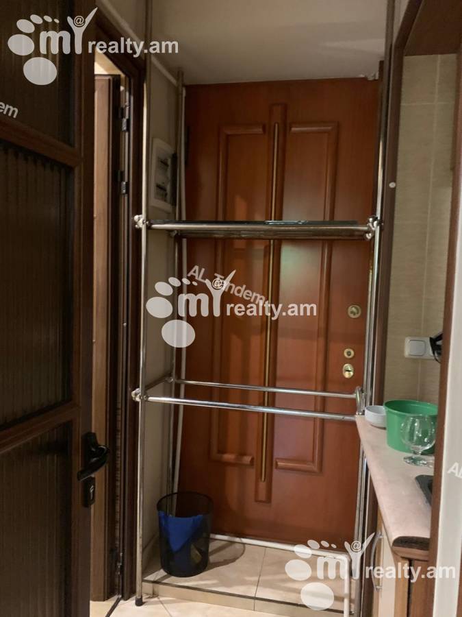 Commercial for rent خیابان کومیتاس, عربگیر ایروان, 156504