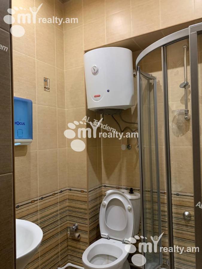 Commercial for rent خیابان کومیتاس, عربگیر ایروان, 156504