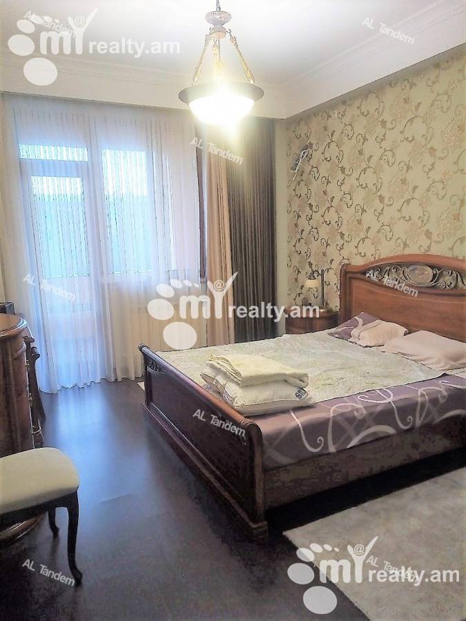 4 bedroom apartment for sale Fuchik St, Ajapnyak Yerevan, 124925