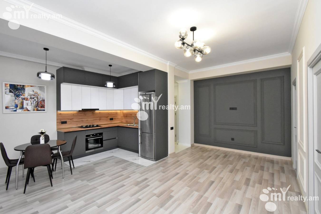 4 bedroom apartment for sale خیابان لِنینگراندیان, آچاپنیاک ایروان, 154815