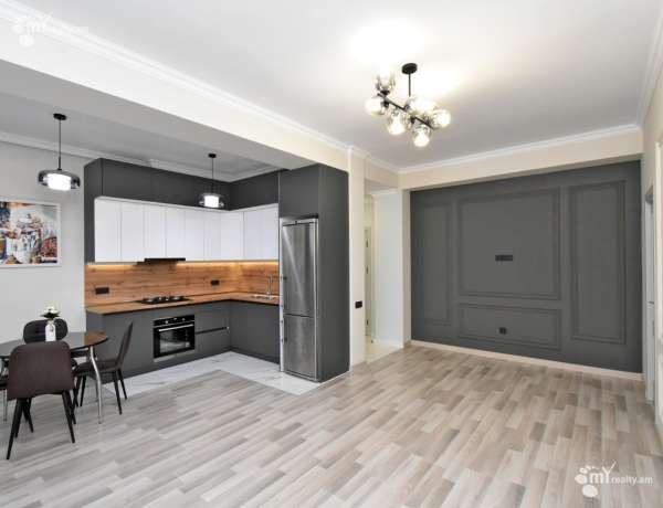 4-senyakanoc-bnakaran-vacharq-Yerevan-Achapnyak