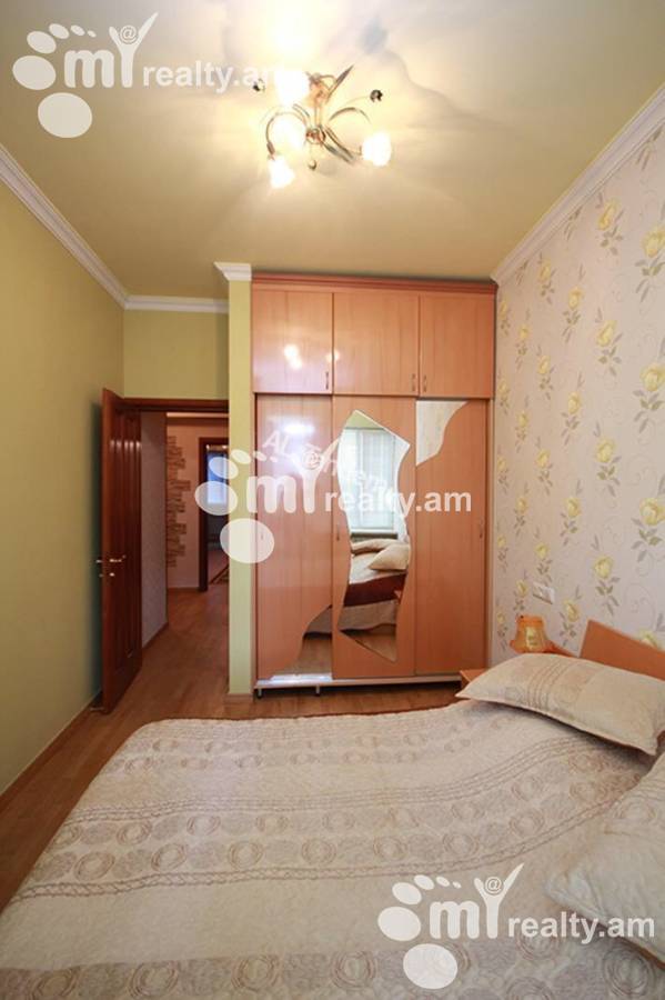 2 սենյականոց բնակարան  Սայաթ-Նովայի պող, Կենտրոն Երևան, 160115