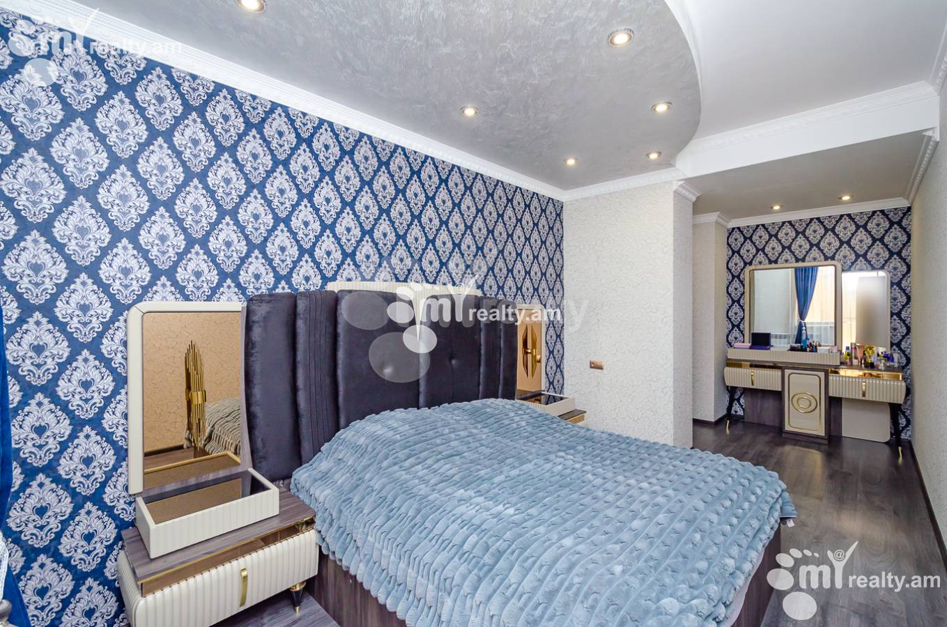 3 bedroom apartment for sale Antarayin St, Center Yerevan, 152784