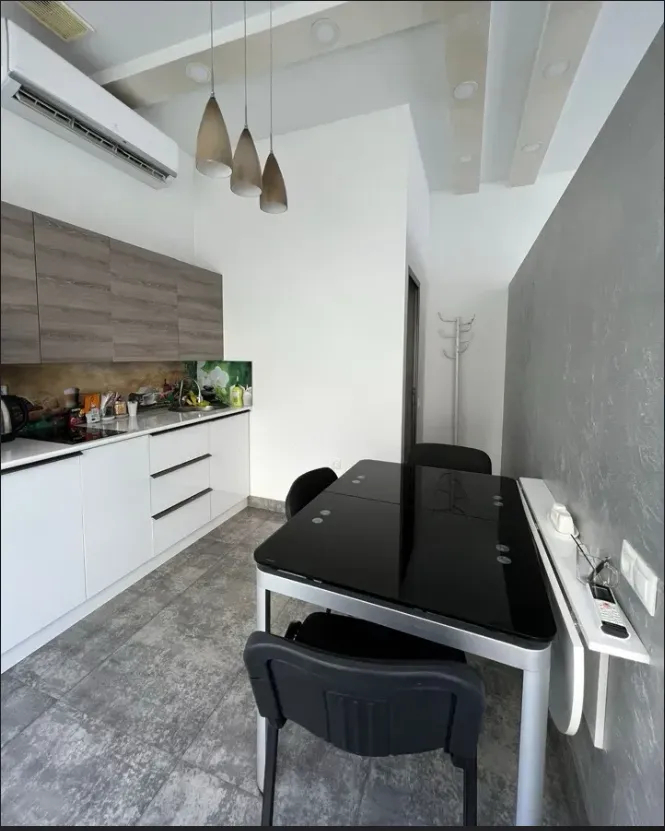 Commercial for rent خیابان 7 آیگستان, مرکز شهر ایروان, 159657