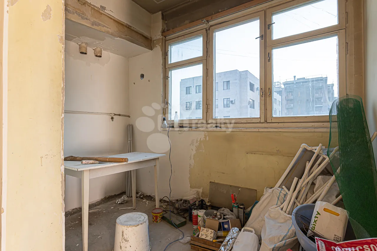 3 bedroom apartment for sale Mashtots Ave, Center Yerevan, 157874