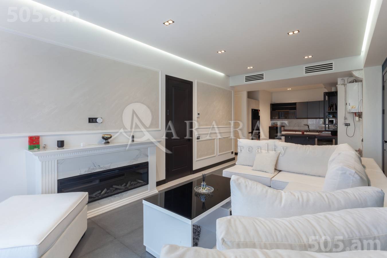 Купить 3 комнатную квартиру Паронян ул, Центр Ереван, 135006