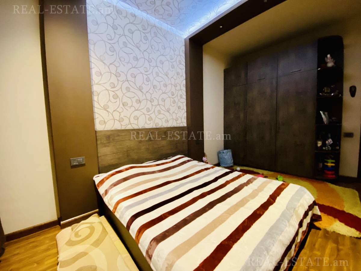 4 bedroom apartment for sale Leningradyan st., Malatja-Sebastja Yerevan, 140272