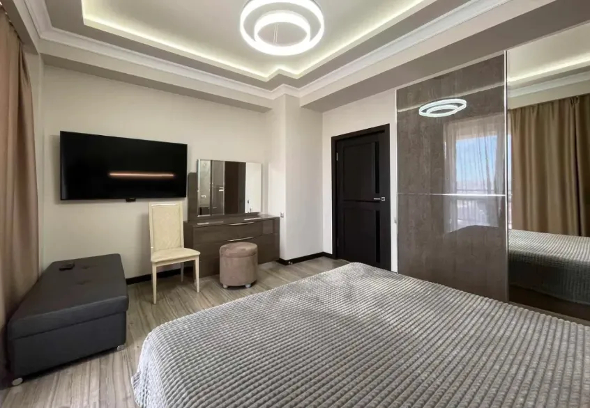 3 bedroom apartment for rent Koghbatsi St, Center Yerevan, 161647