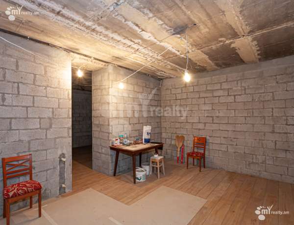komercion-vardzakalutyun-Yerevan-Center