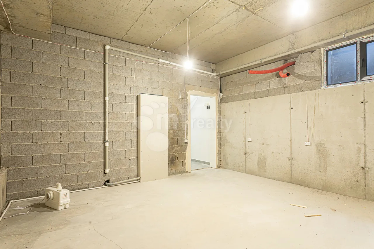 Commercial property for sale Sevak St, Quanaquère-Zeytoun Yerevan, 157320