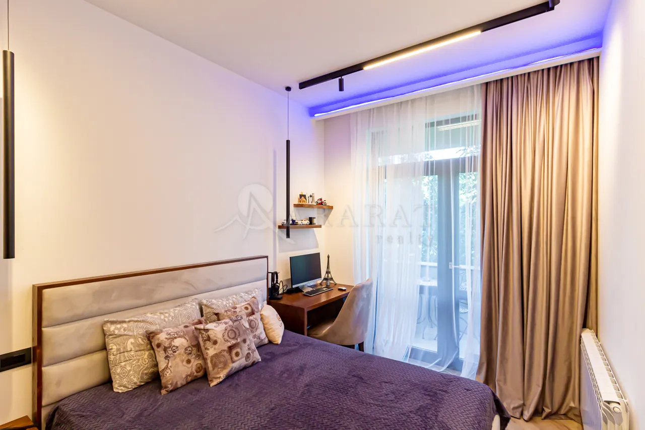 5 bedroom apartment for sale V.Papazyan St, Arabkir Yerevan, 158510