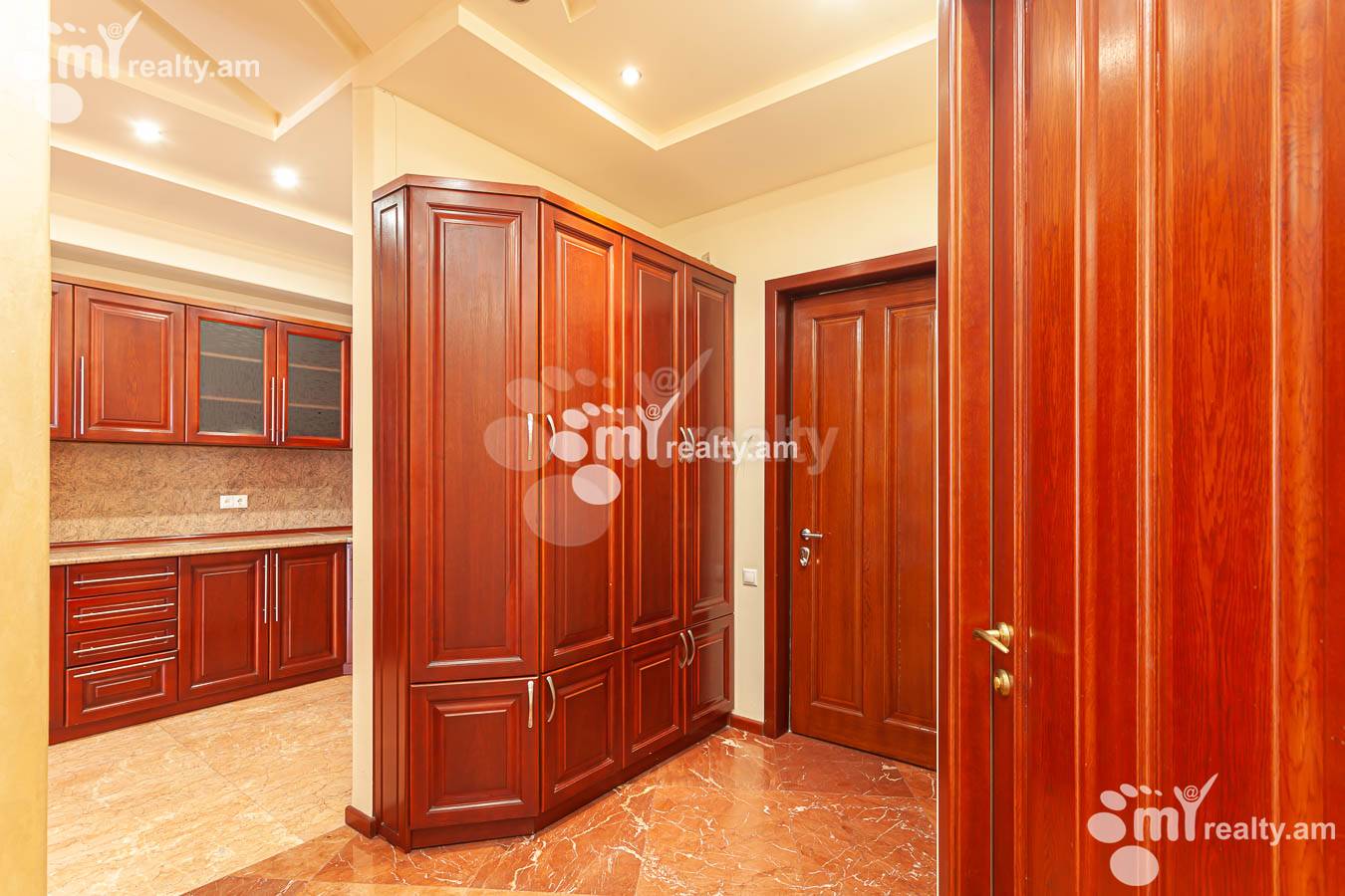 3 bedroom apartment for rent Northern (Hyusisayin)  Ave, Center Yerevan, 153005