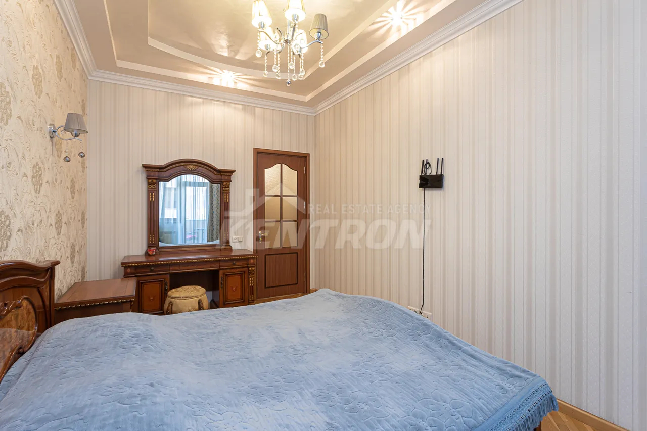 Снять 2 комнатную квартиру Арам ул, Центр Ереван, 159490