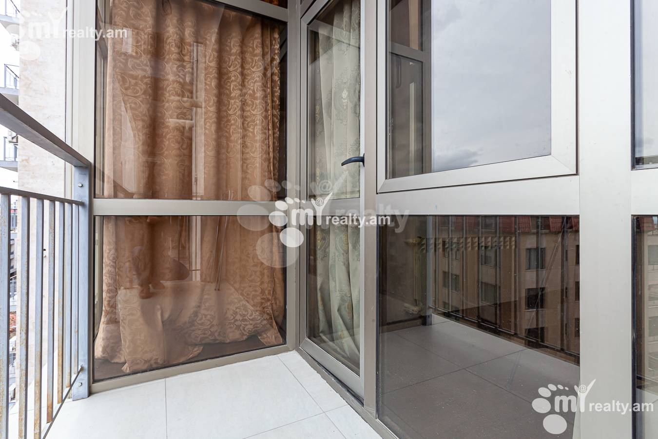 4 bedroom apartment for sale Antarayin St, Center Yerevan, 155317