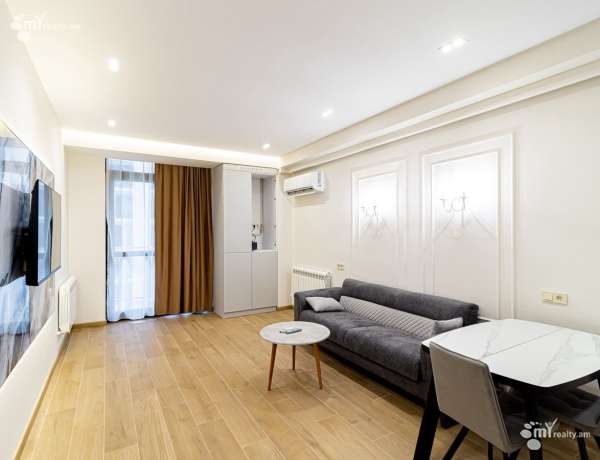 norakaruyc-bnakaran/2-senyakanoc/Leningradyan+St/Ajapnyak/Yerevan