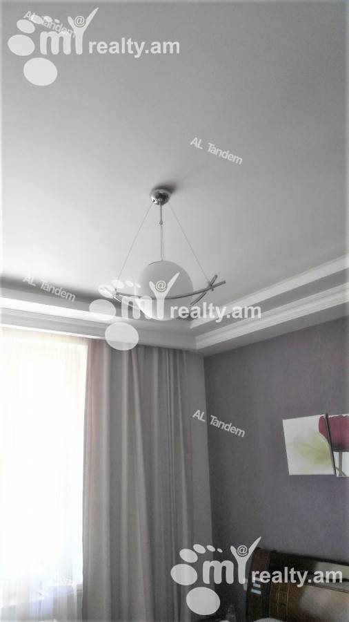 4 bedroom apartment for sale خیابان لِنینگراندیان, آچاپنیاک ایروان, 124933