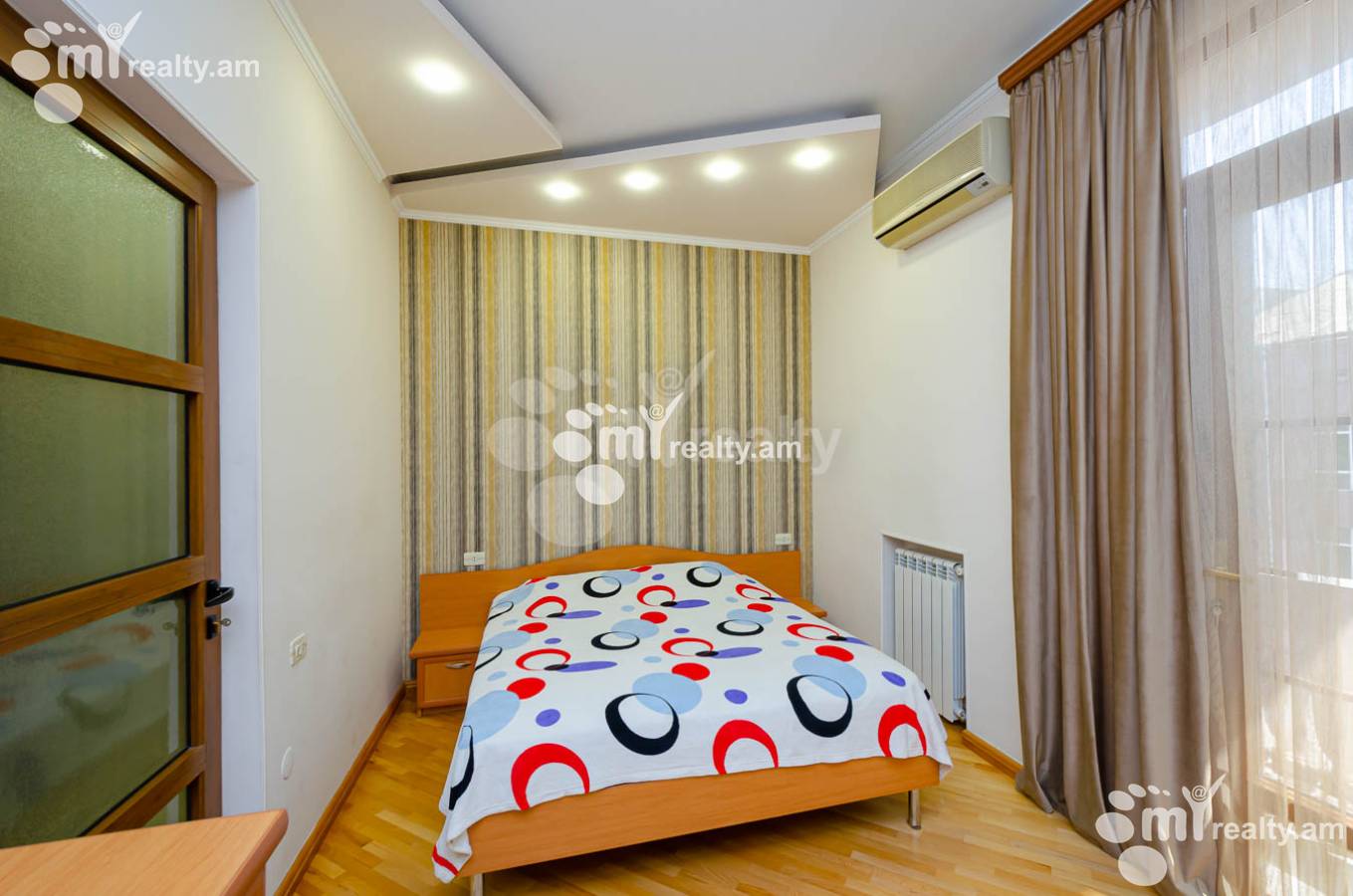 3 bedroom apartment for rent خیابان تومانیان, مرکز شهر ایروان, 139756