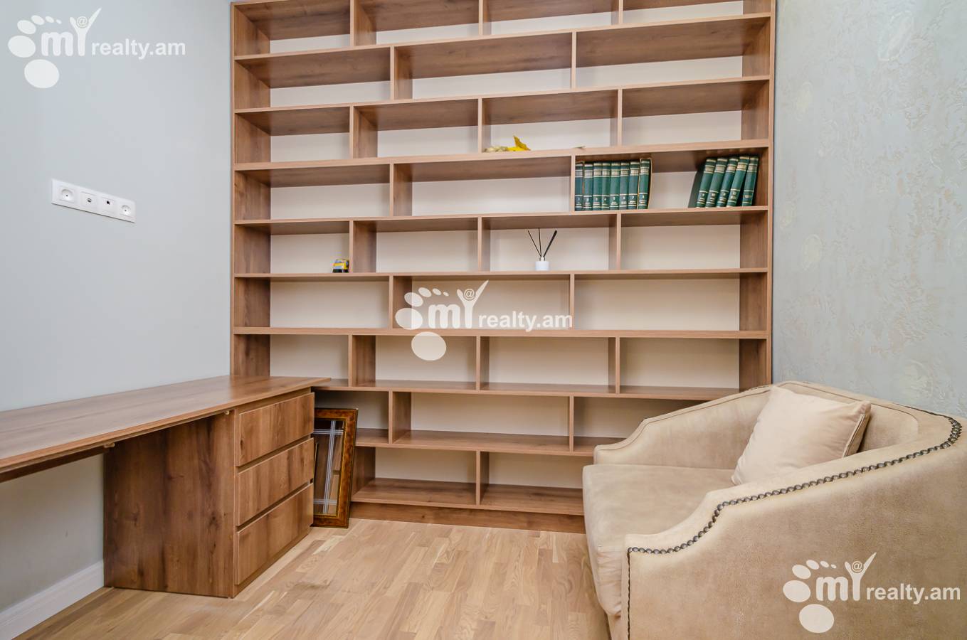 3 bedroom apartment for sale Nalbandyan St, Center Yerevan, 152843
