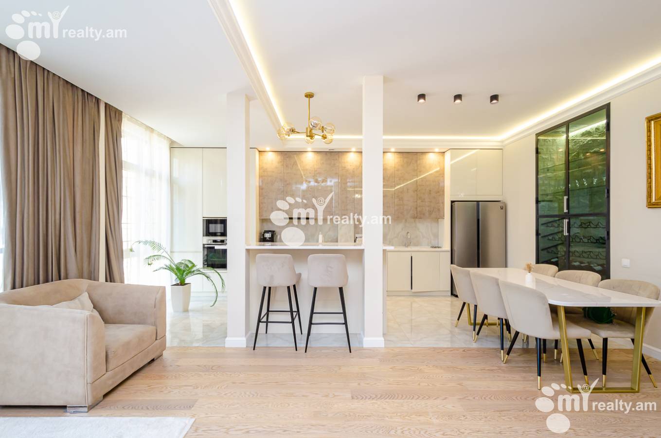 3 bedroom apartment for sale Nalbandyan St, Center Yerevan, 152843