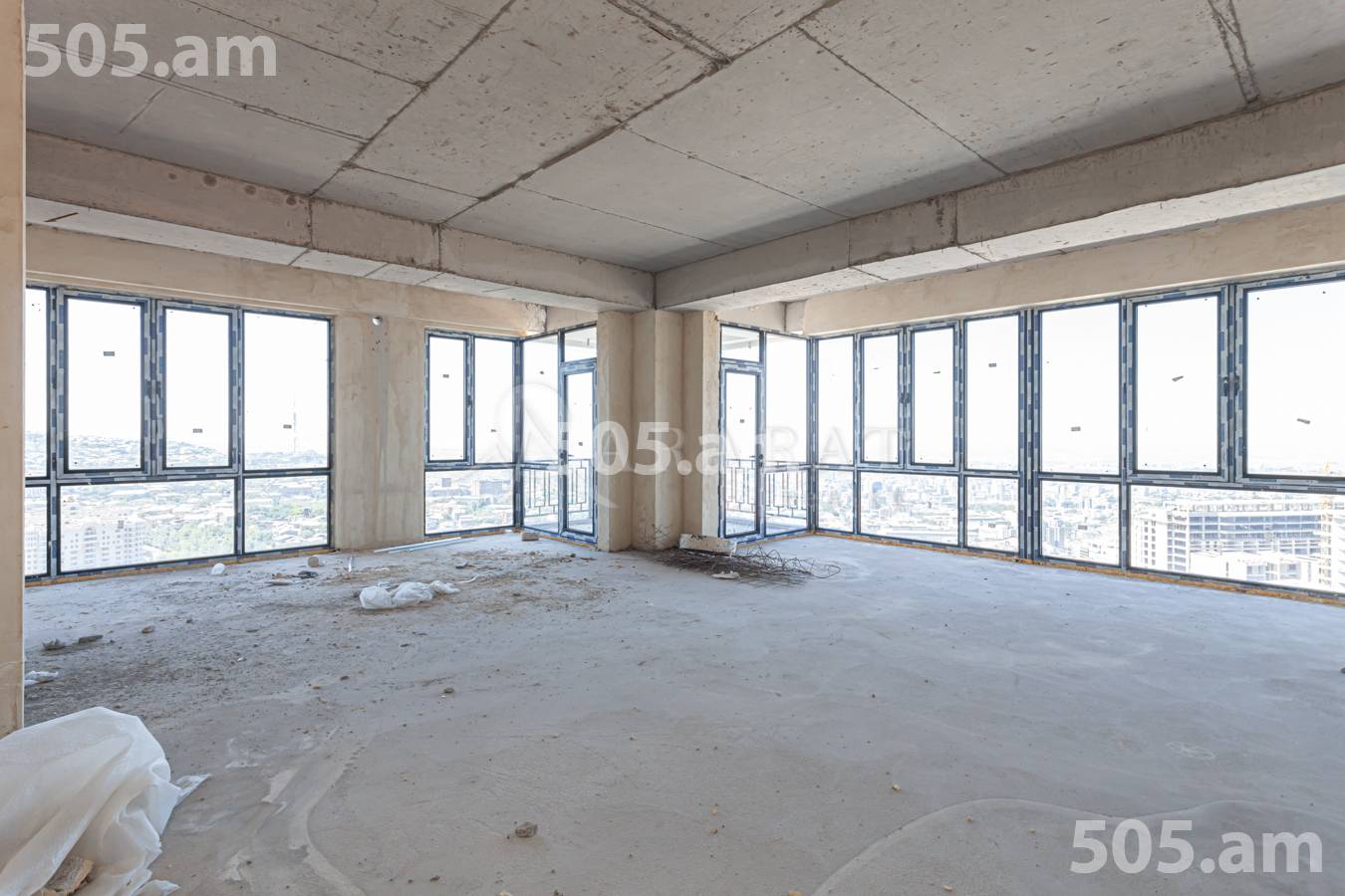 Купить 3 комнатную квартиру Гогол ул., Канакер-Зейтун Ереван, 155762