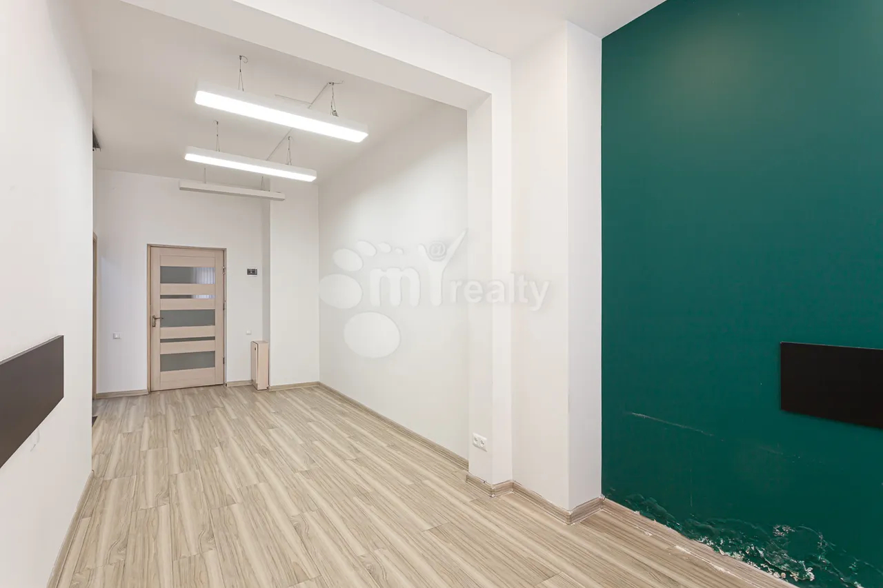 Commercial property for rent V.Papazyan St, Arabkir Yerevan, 160453