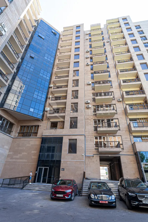 3 սենյականոց բնակարան վարձով Պարոնյան փող, Կենտրոն Երևան, 158968