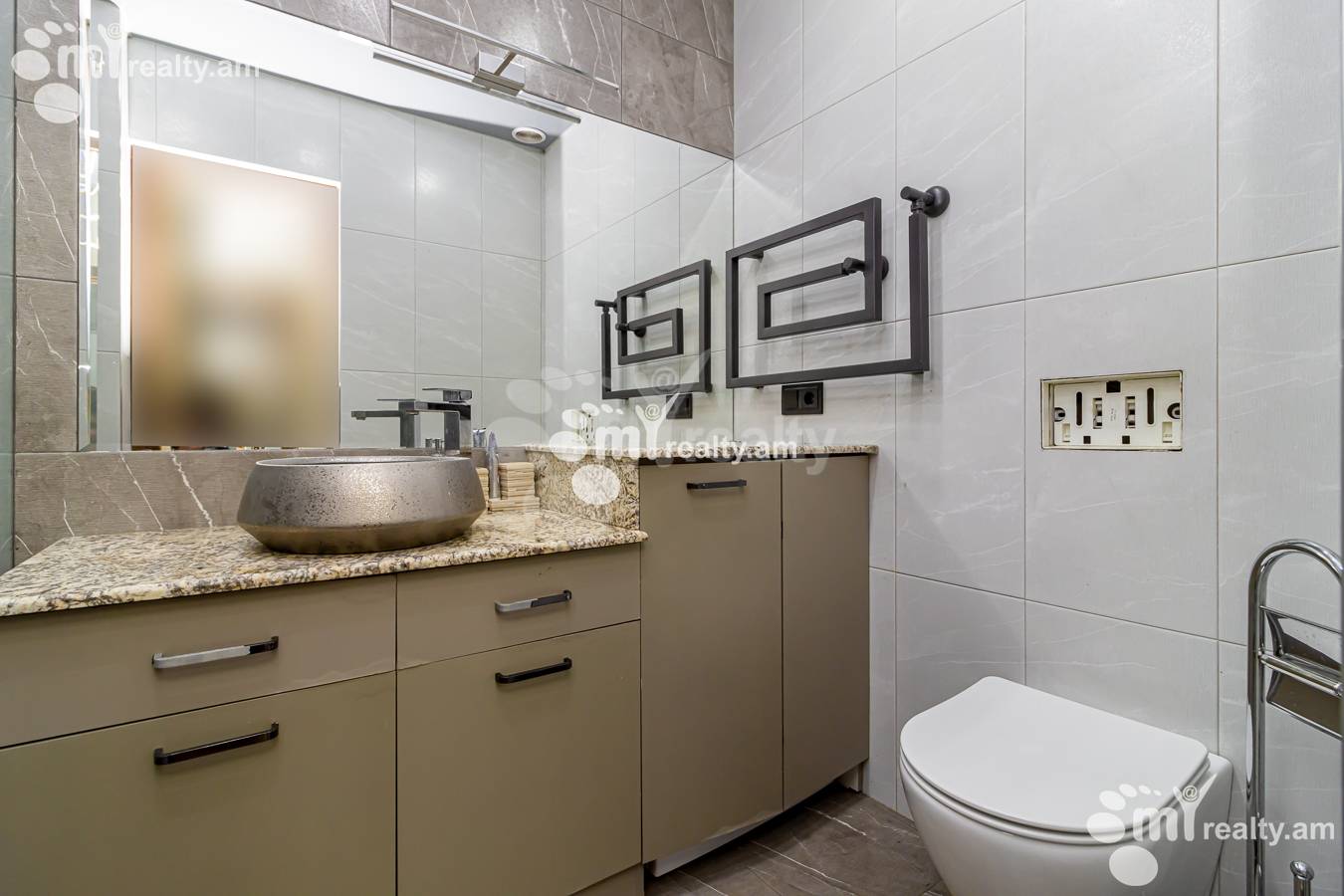 2 bedroom apartment for sale Antarayin St, Center Yerevan, 151099