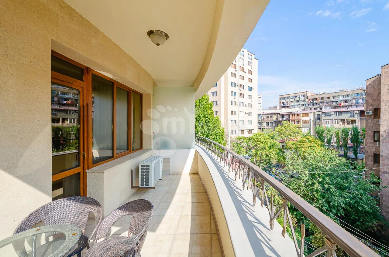 3 bedroom apartment for rent Yekmalyan St, Center Yerevan, 159975