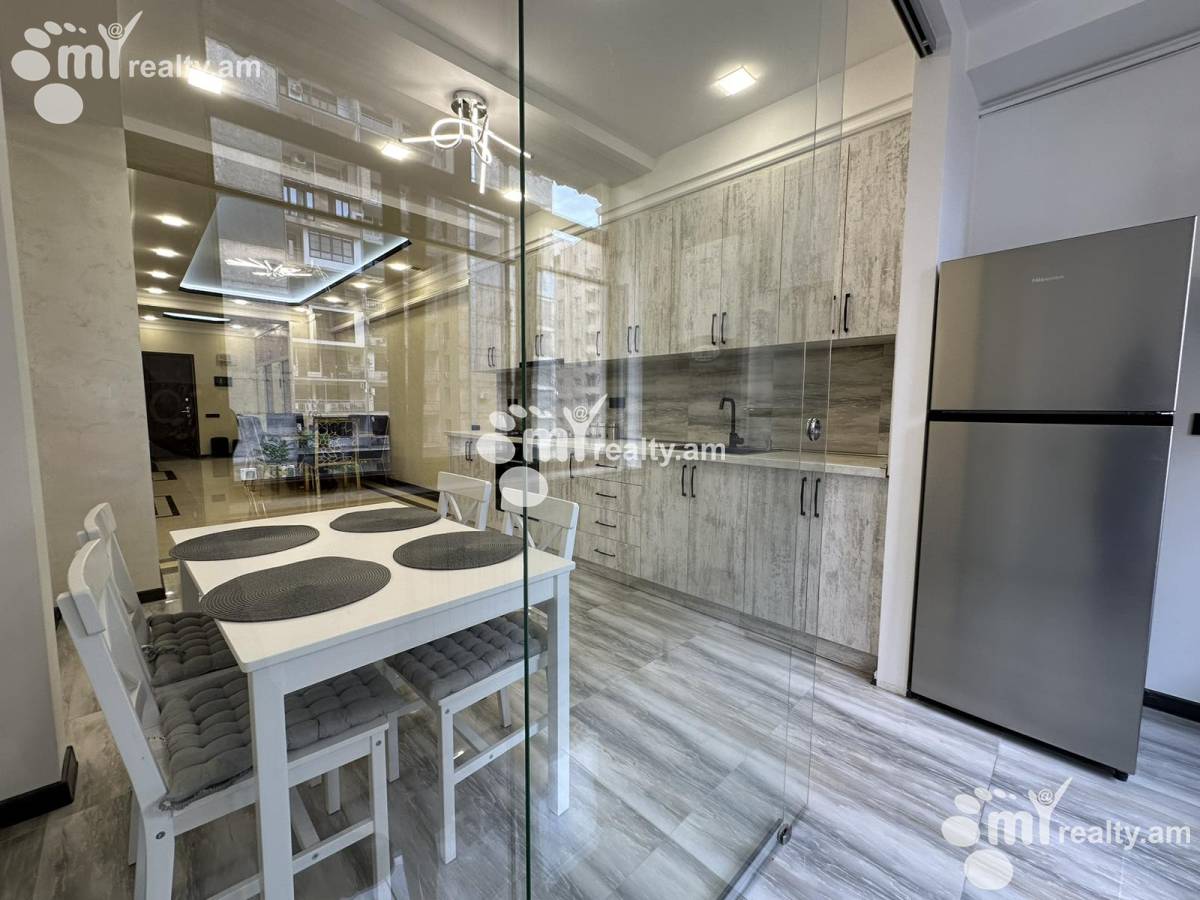 3 bedroom apartment for sale Yekmalyan St, Center Yerevan, 156240