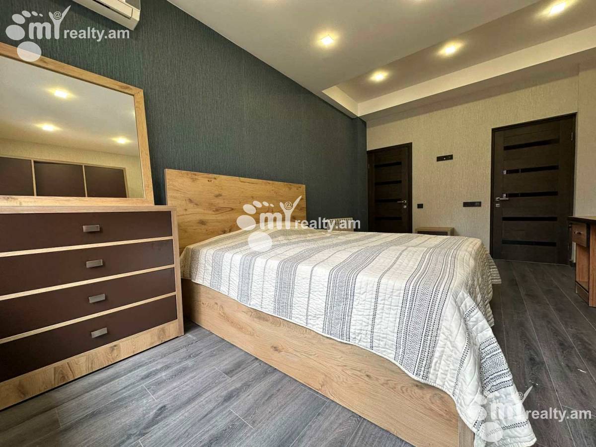 3 bedroom apartment for sale Yekmalyan St, Center Yerevan, 156240