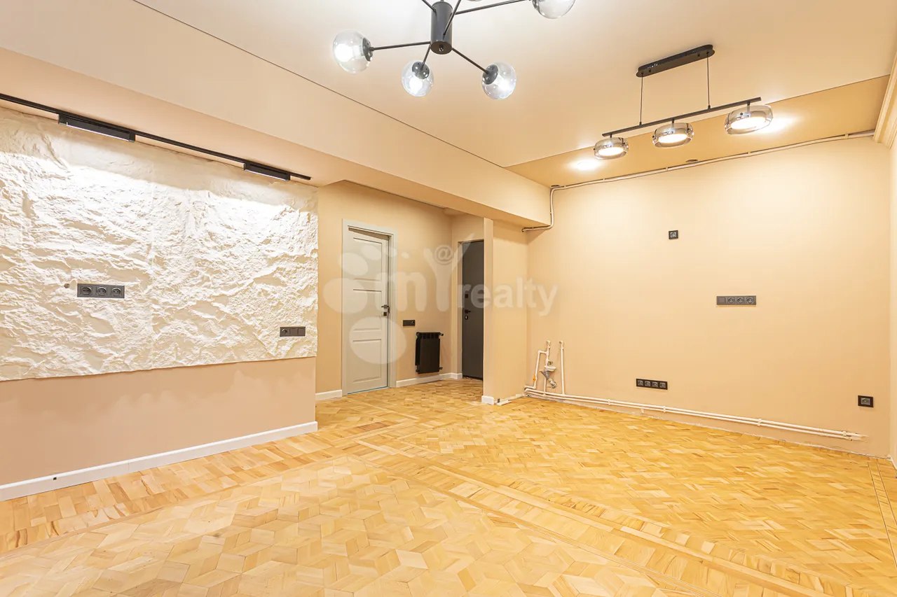 2 bedroom apartment for rent M.Khorenatsi St, Center Yerevan, 159210