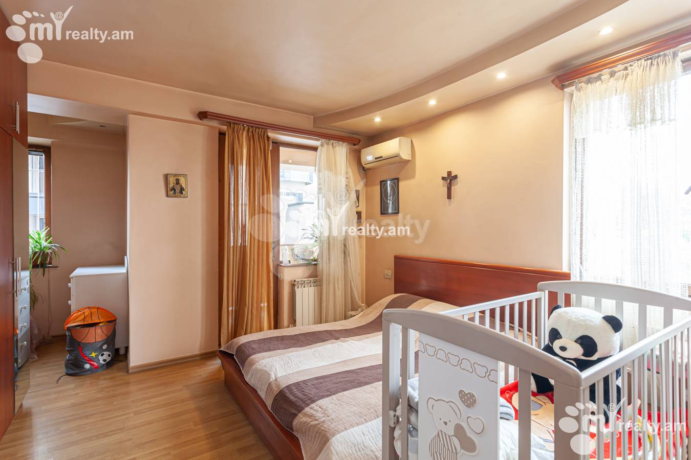 3 bedroom apartment for sale Pushkin St, Center Yerevan, 151258