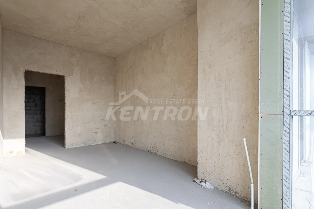 4 bedroom apartment for sale Rostom St, Center Yerevan, 158376
