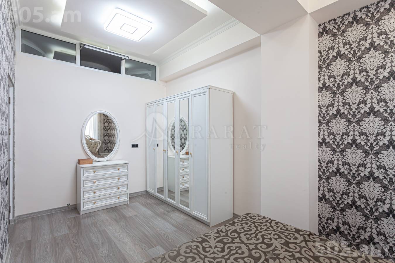 Купить 3 комнатную квартиру Микоян ул, Давташен Ереван, 151572