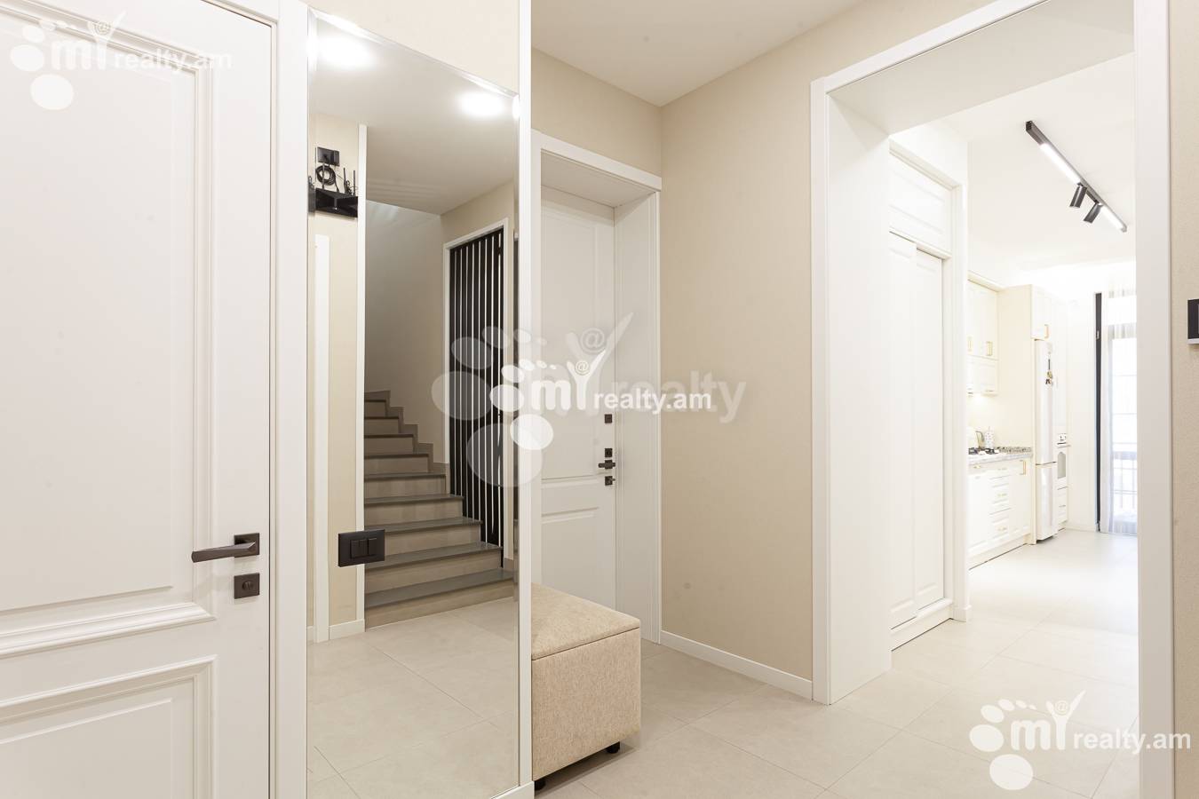 5 bedroom apartment for sale خیابان تومانیان, مرکز شهر ایروان, 154692