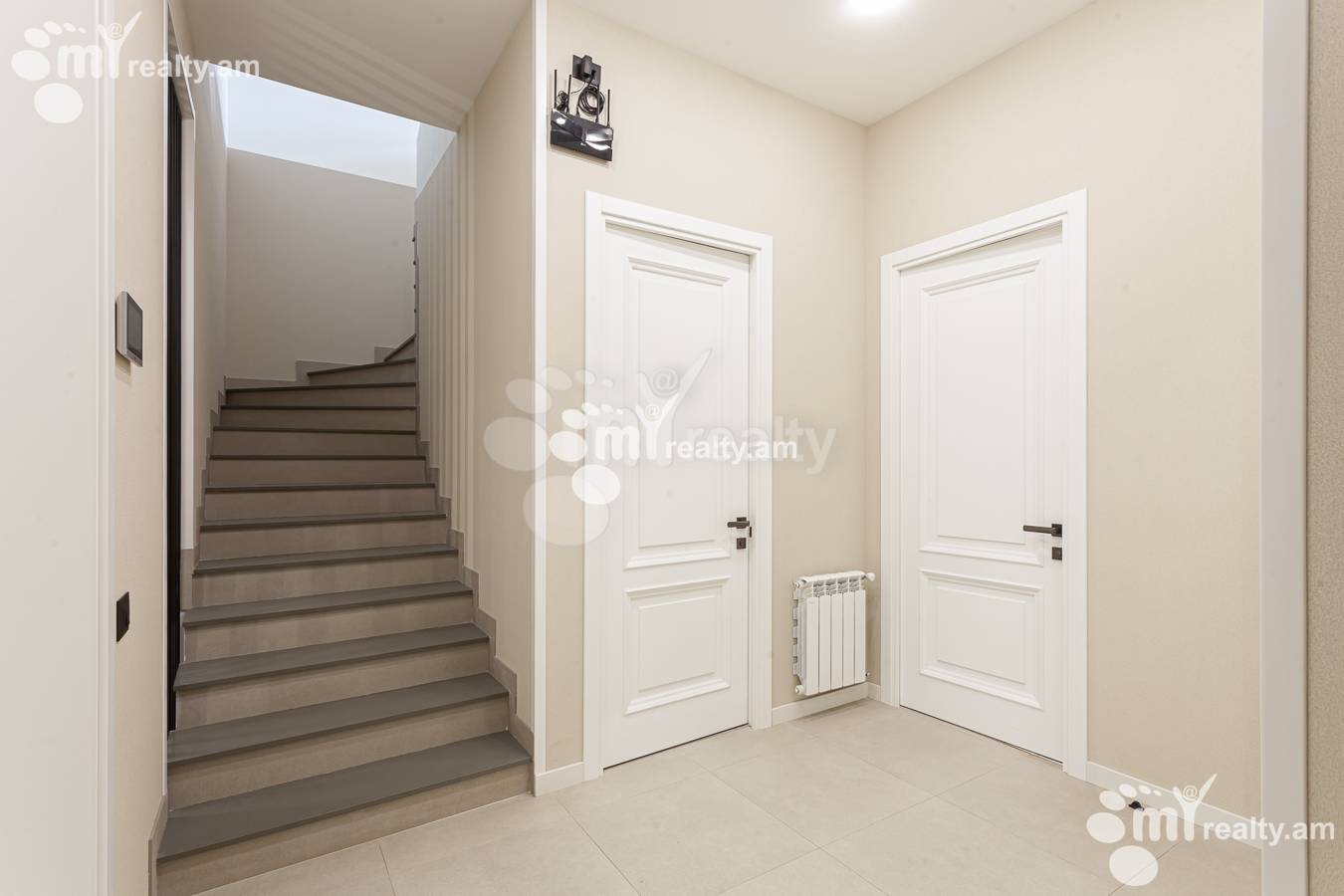 5 bedroom apartment for sale خیابان تومانیان, مرکز شهر ایروان, 154692