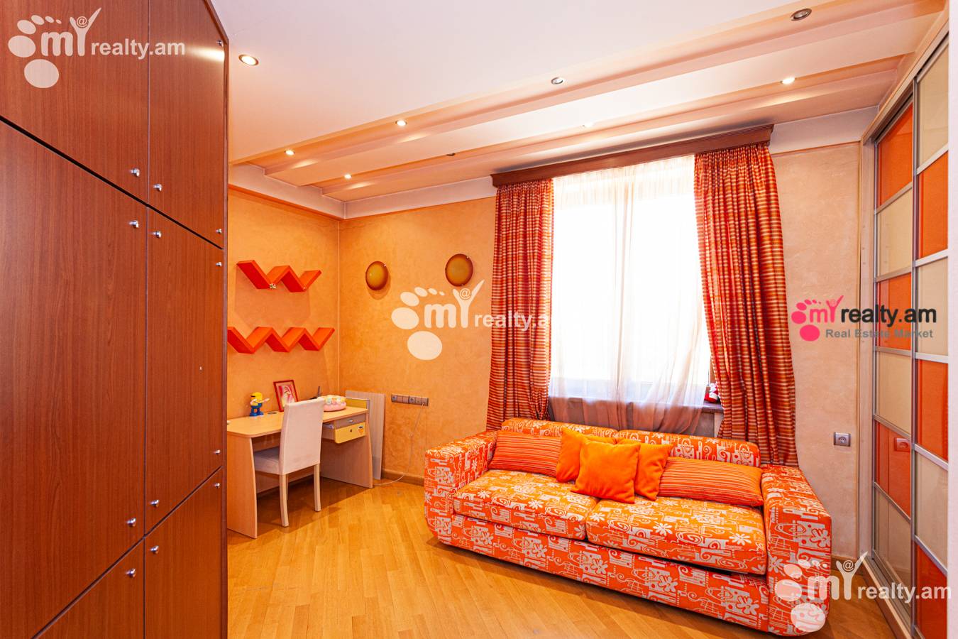 4 սենյականոց բնակարան  Սարմենի փող, Կենտրոն Երևան, 134369