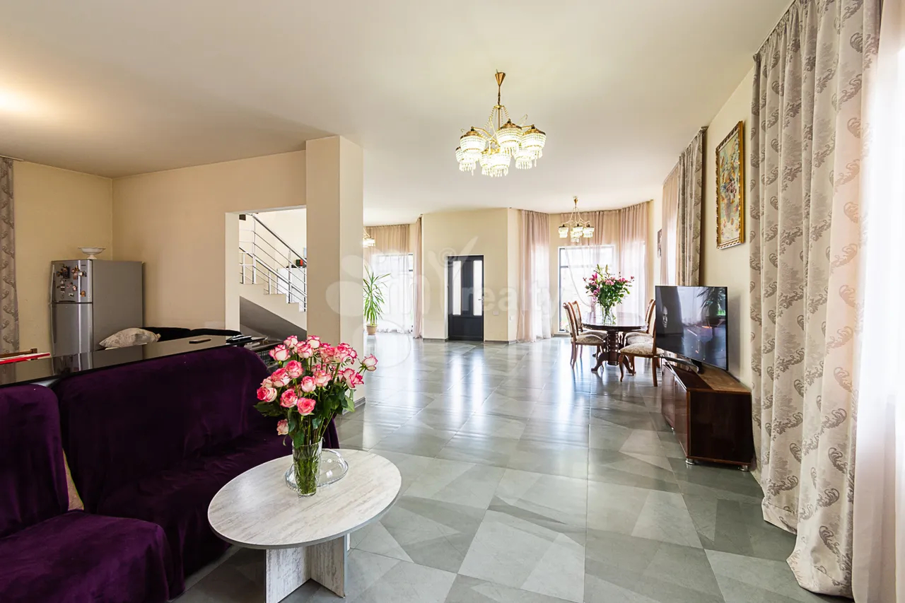 House for sale Paruyr Sevak dis., Avan Yerevan, 160492