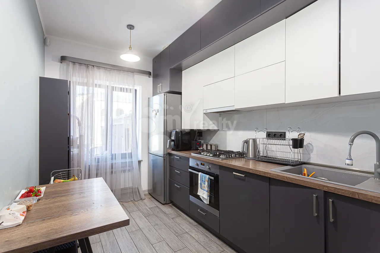 House for sale Kamarak 1 alley, Quanaquère-Zeytoun Yerevan, 160490