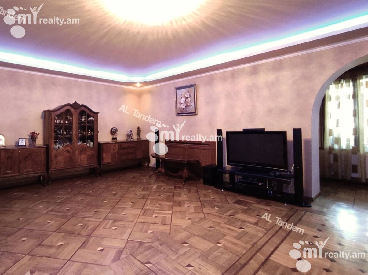 Купить 3 комнатную квартиру Азатутян пр, Арабкир Ереван, 126071