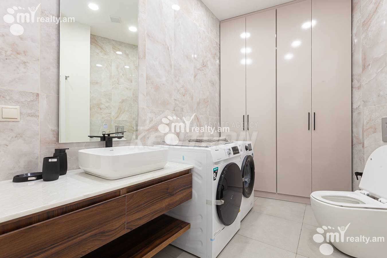 Снять 3 комнатную квартиру Антараин ул, Центр Ереван, 152300