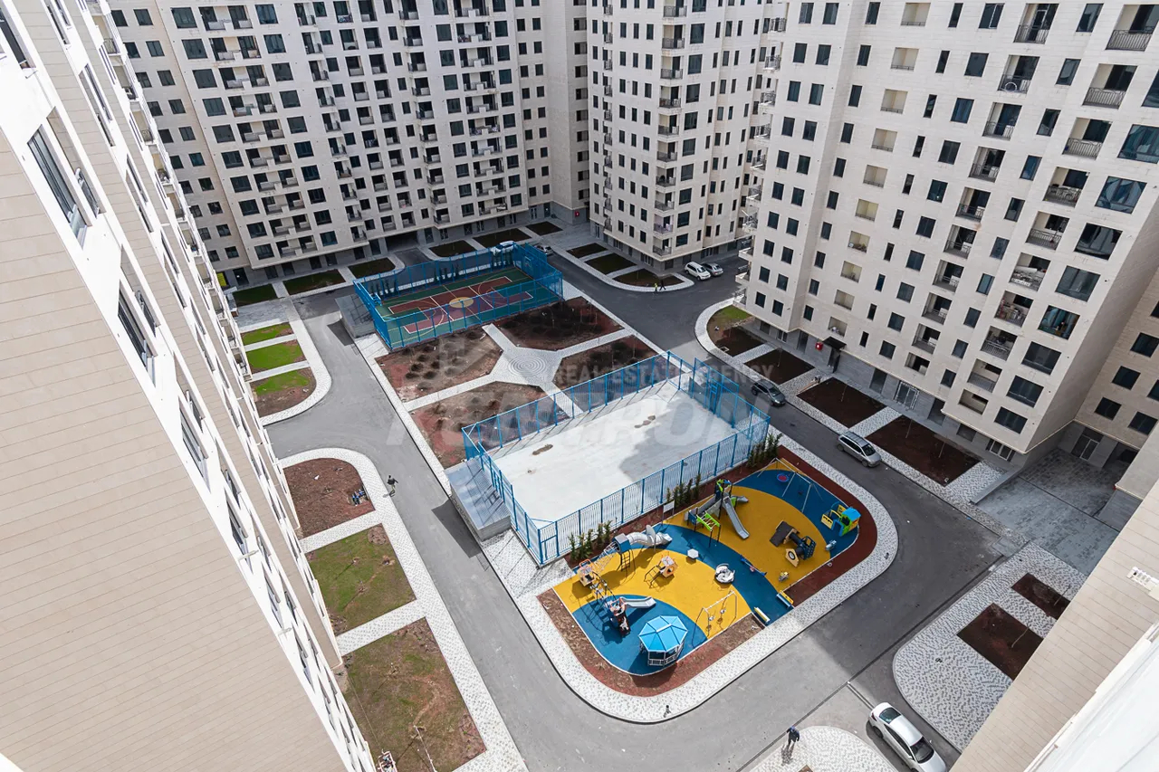 4 bedroom apartment for sale Griboedov St, Arabkir Yerevan, 160063