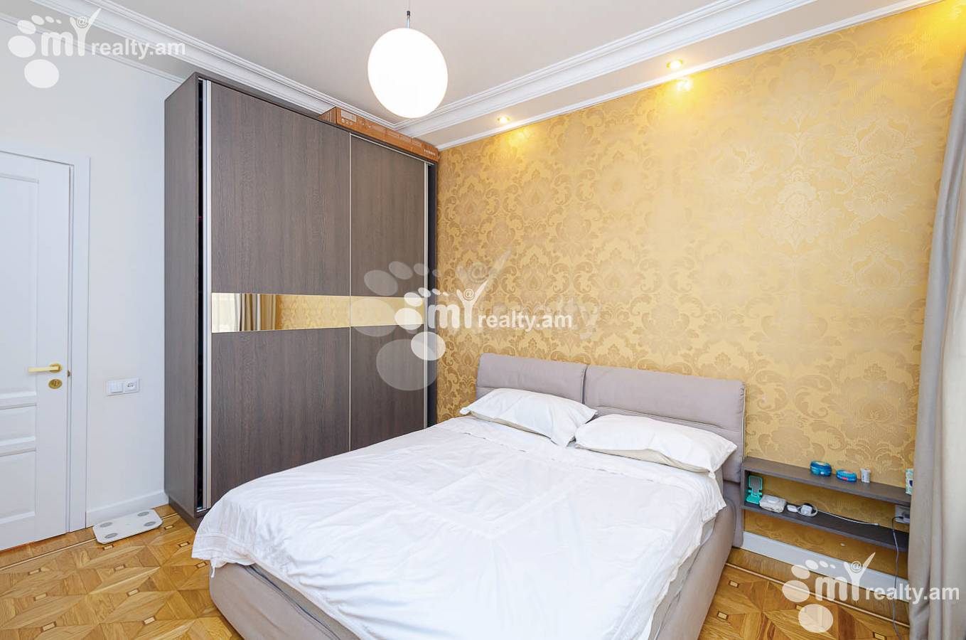 3 bedroom apartment for sale Mashtots Ave, Center Yerevan, 144890
