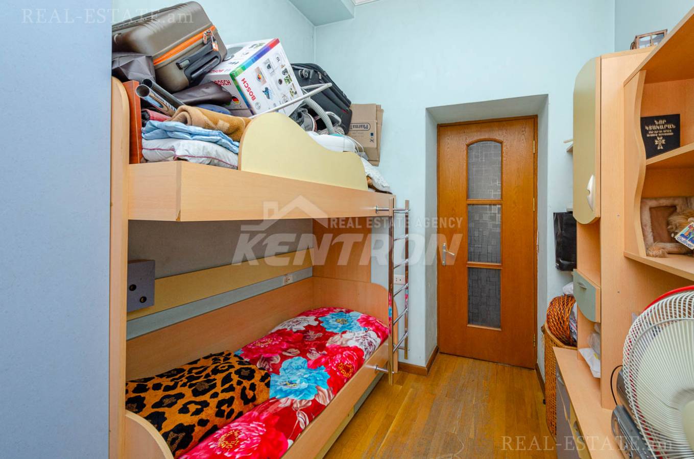 3 սենյականոց բնակարան  Մոսկովյան փող, Կենտրոն Երևան, 141099