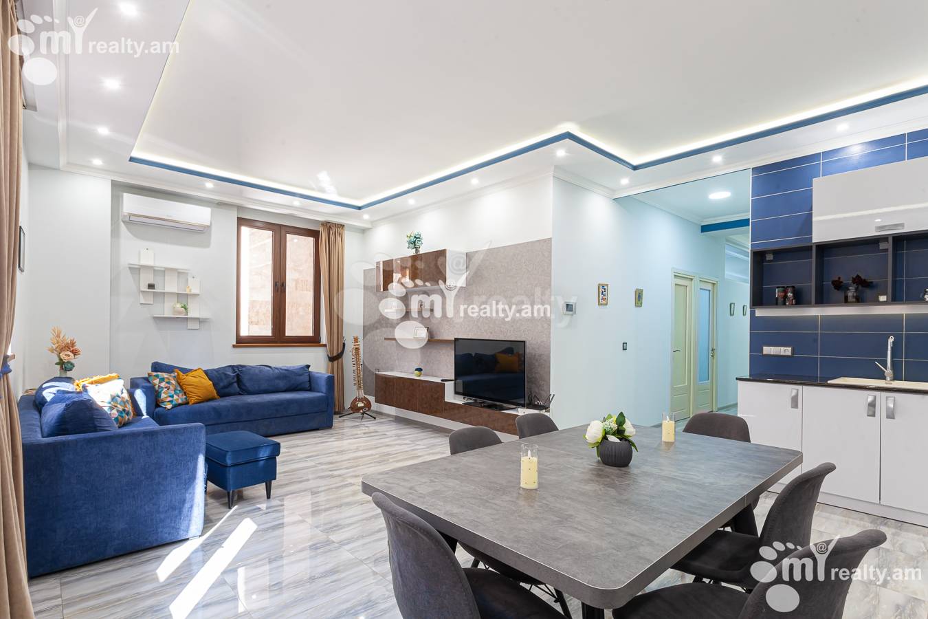3 bedroom apartment for rent Amiryan St, Center Yerevan, 155460