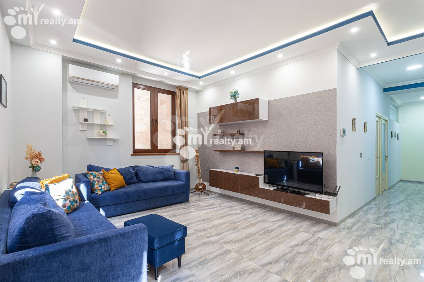 3 bedroom apartment for rent Amiryan St, Center Yerevan, 155460